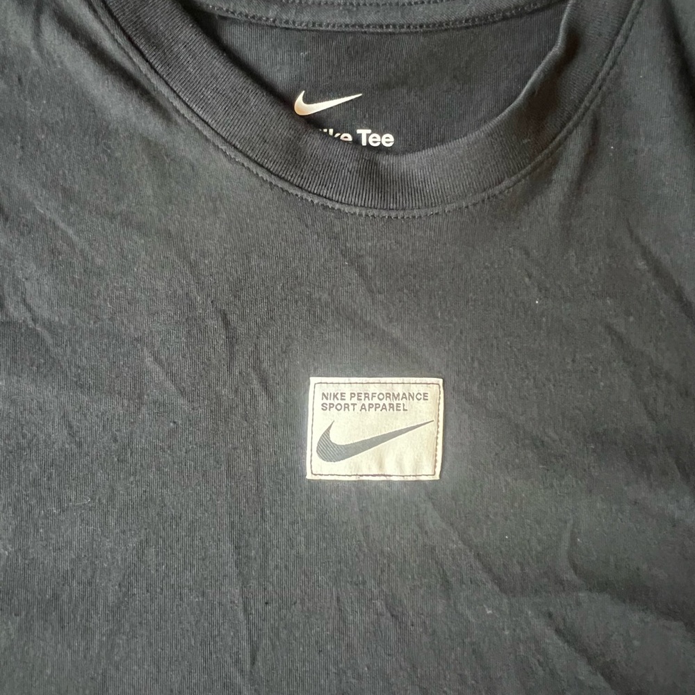 Brand new NIKE T shirt. Medium
